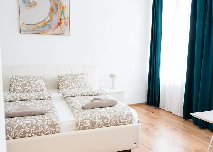 Belvedere Palace Apartman *